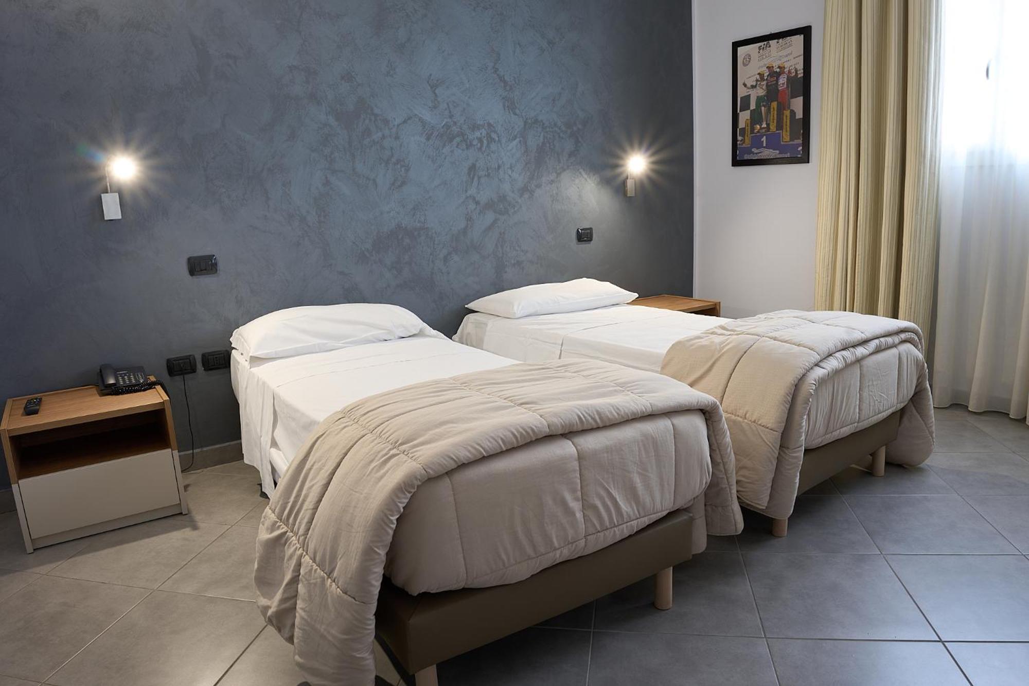 Hotel Saturday Palma Campania Luaran gambar